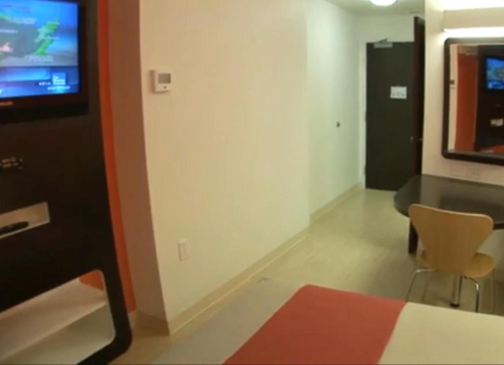 Motel 6 Мантека Екстер'єр фото